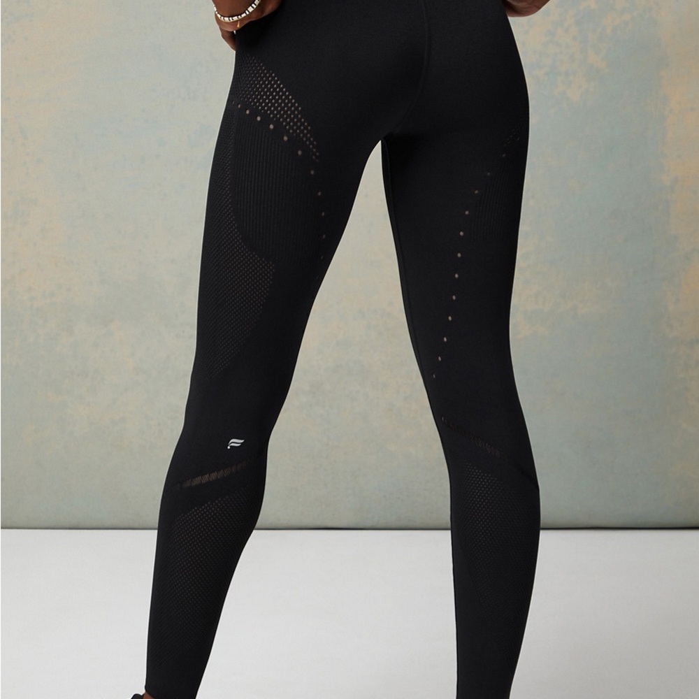 Fabletics Set - Picture 3 of 7
